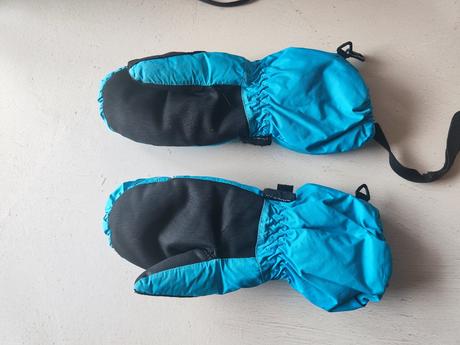 Zimné rukavice, 146