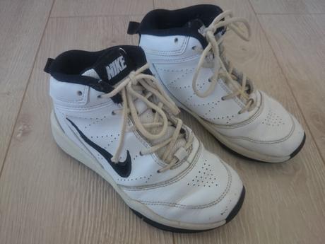 Celokožene tenisky, nike,28