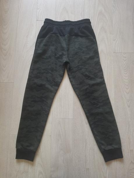 Tepláky maskace, primark,158