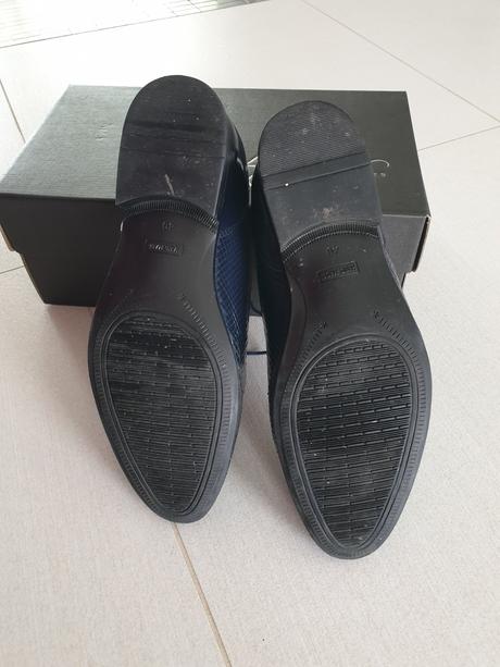 Lakované topánky, 40