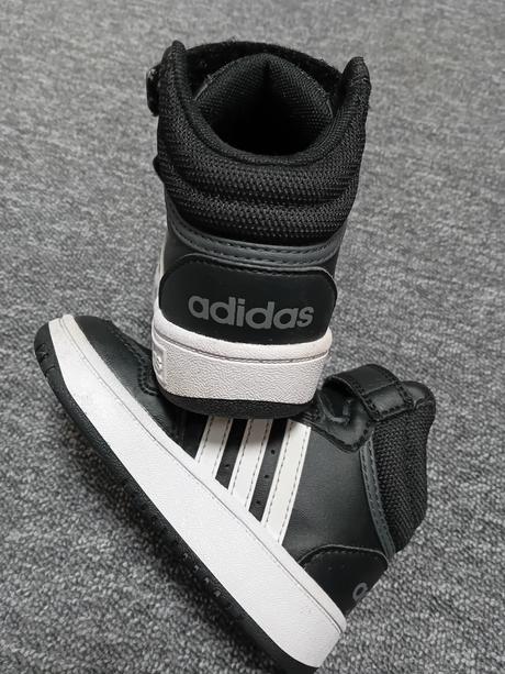 Botasky adidas, adidas,23
