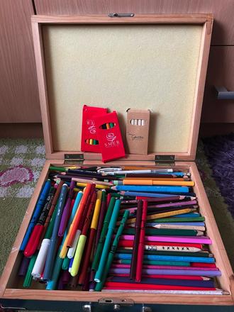 Sada pasteliek a fixí,