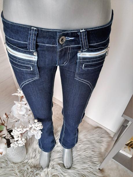 Tmavomodré rifle-s, s