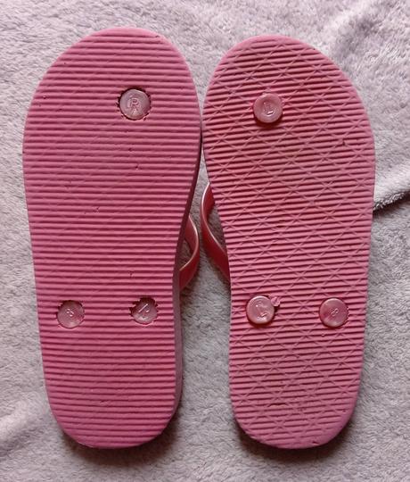 Dievčenské žabky, 29