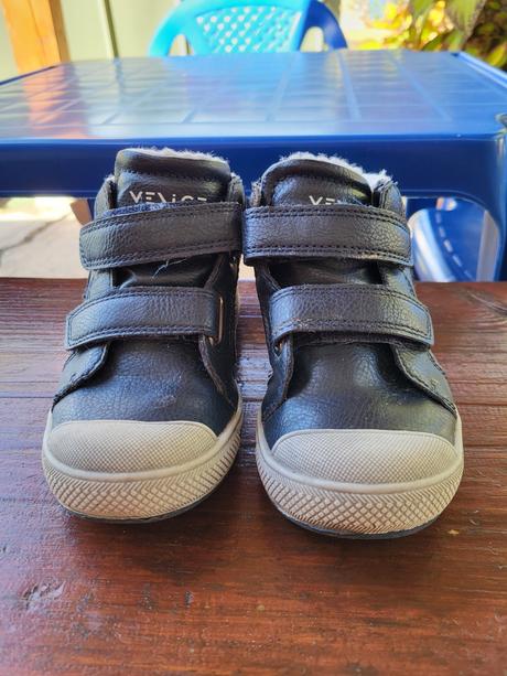Topanky+doporučené poštovné, deichmann,25