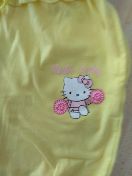 Žlté širšie kraťasy, 116