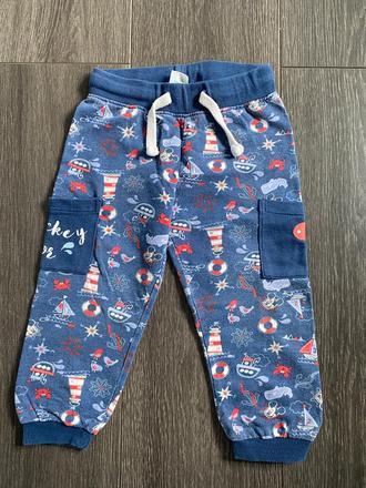 Chlapčenské tepláky velk.92, disney,92