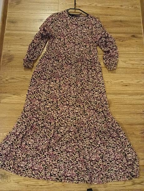 Kvetinkové maxi šaty s volánom, amisu,s