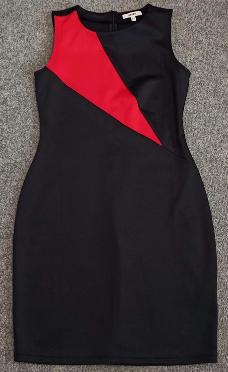 Elastické elegantné šaty, 38