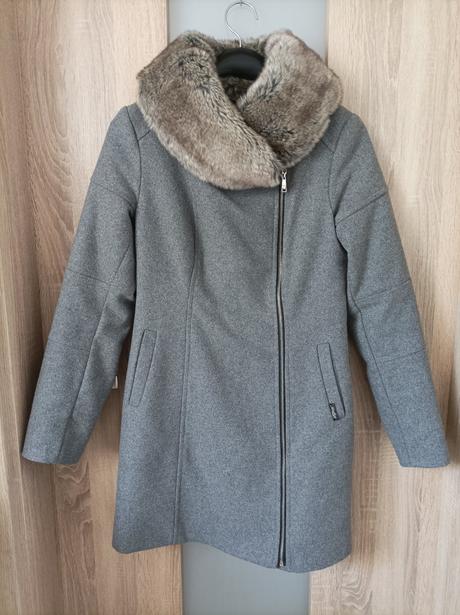 Kabát, 36