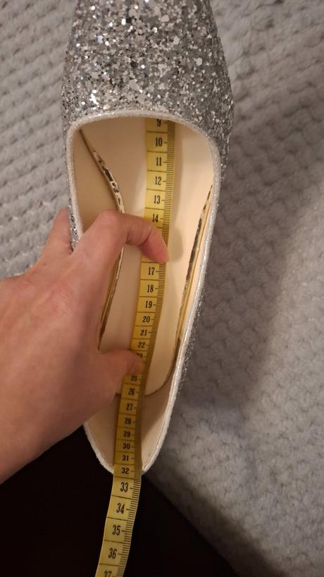 Strieborné lodičky, 39