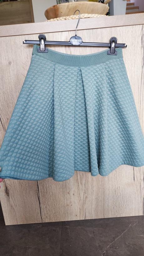 Áčkova sukňa, h&m,m