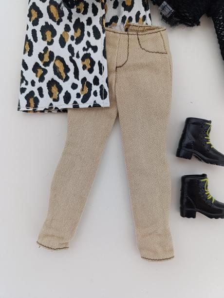 Barbie original, oblečenie, 