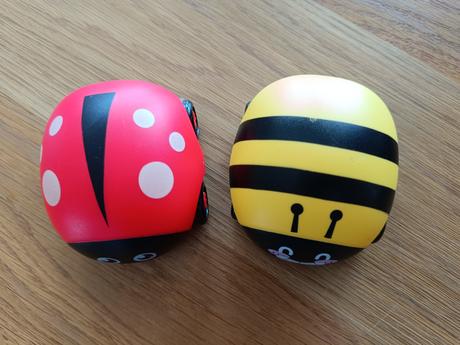 Včielka a lienka na kolesách, 