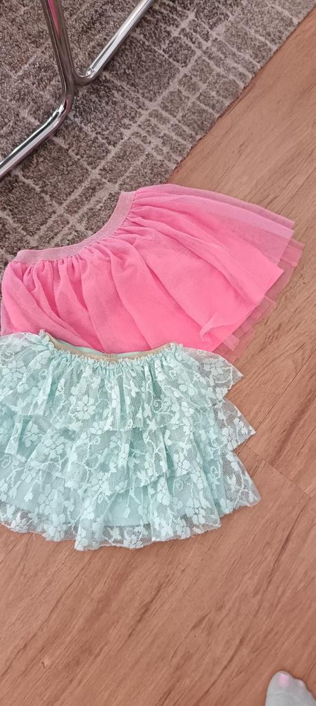 Krásne tylové sukničky 2 kusy, 116