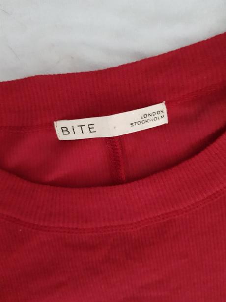 Pulovrik bite studios, m