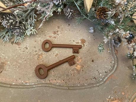 Kovové kľúče v hrdzavom odtieni 2 ks ( sada ), 