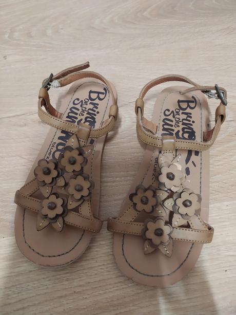 Dievčenské sandále, 28
