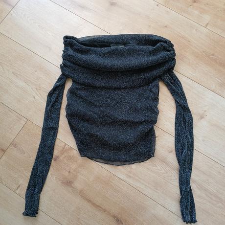 Trblietavý večerný top off shoulders, m