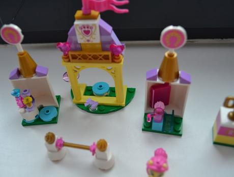 Lego 41144 disney princess podkovka v stajniach, 