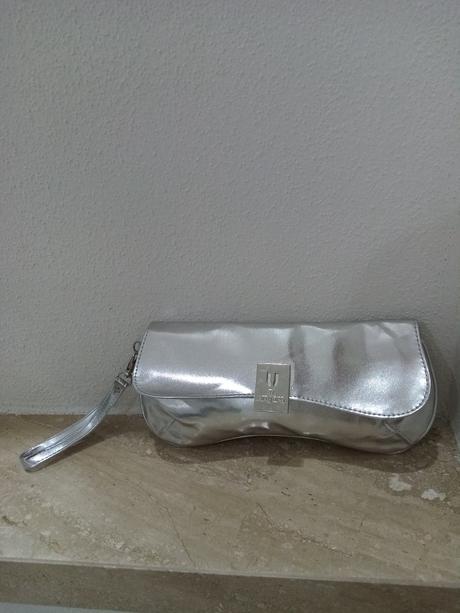 Strieborná kabelka, avon