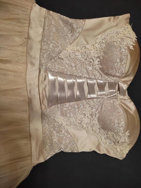 Spoločenské šaty č.42, 42