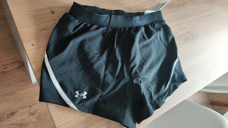 Kraťase, under armour,xs
