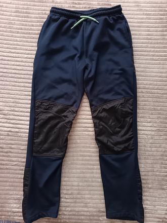 Športové zateplene nohavice, lindex,158