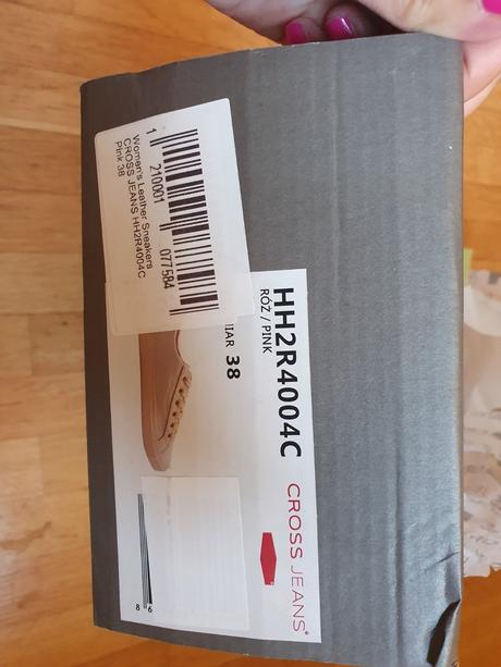 Ružové tenisky, 38