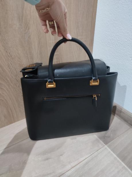 Kabelka guess, guess