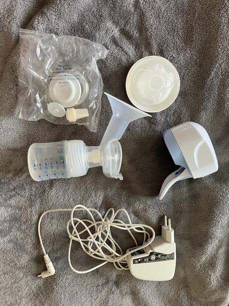 Odsavacka avent elektronická 2x použitá, 