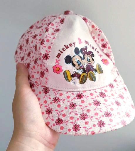 Šiltovka, disney,74