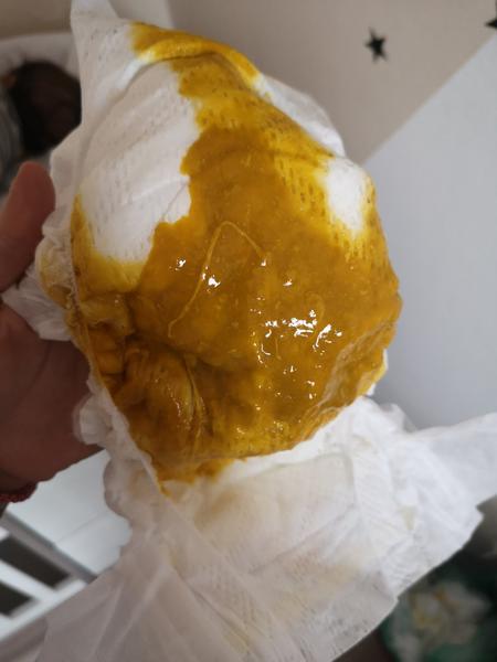 Stolica plne dojčeného bábätka