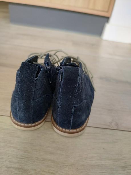 Prechodné elegantné chlapčenské topánky, 25