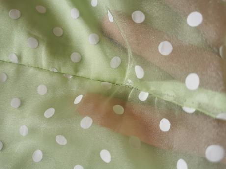 Bodkované šaty, rare editions,146