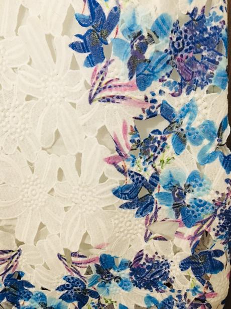 Nááádherné kvetinové šaty, s