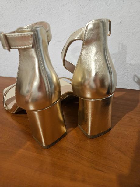 Sandalky, primark,37