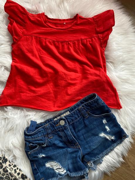 Tricko s volanikmi, reserved,104