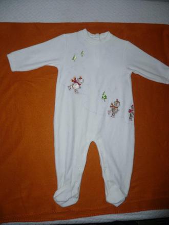 Vianočný overal, 80