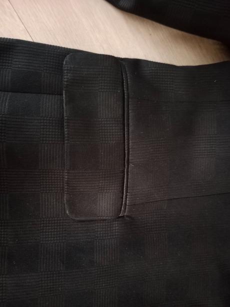 Krásne sako,zaujímavá potlač,top stav 54-56velkost, 54