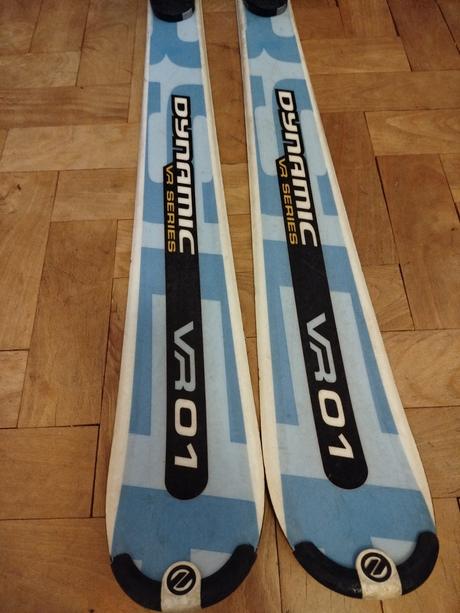 Lyže dynamic 158cm, 150-159 cm
