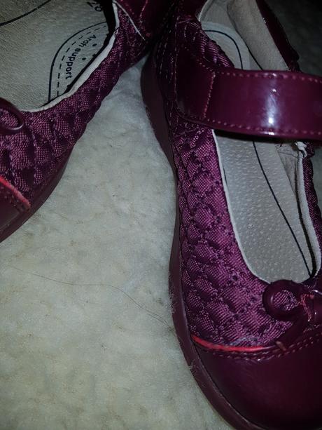 Sandalky, pediped,28