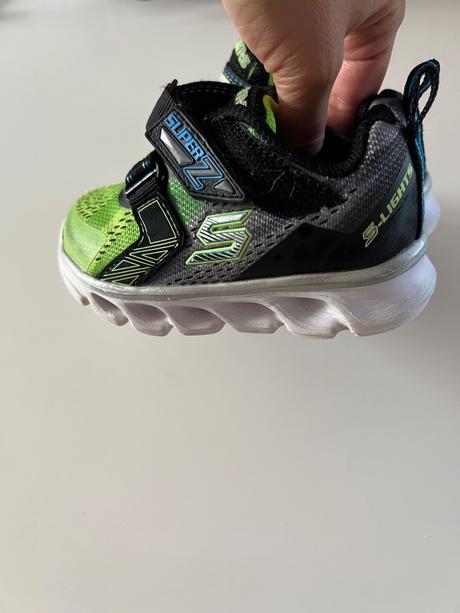Skechers blikajuce tenisky, skechers,22