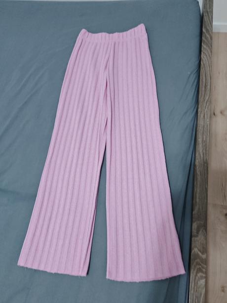 Zara široké nohavice,mám aj tielko top 152, zara,152