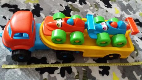 Auto + 2ks formulky, 