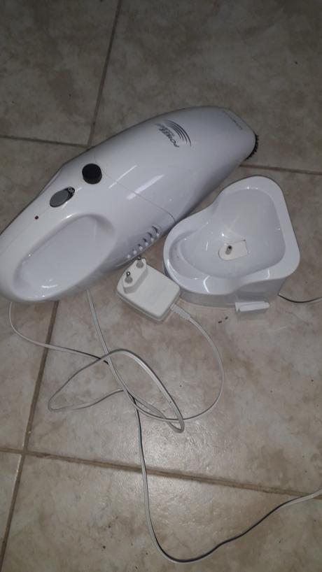 Ručný vysàvač do auta a do domacnosti, 