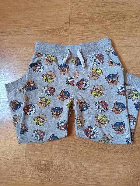 Chlapčenské tepláky, sinsay,116