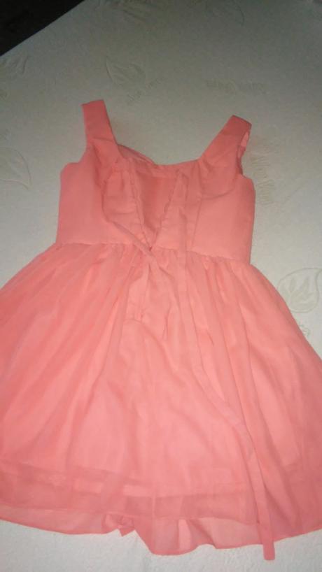 Nenosene spolocenske saty s poštou, m