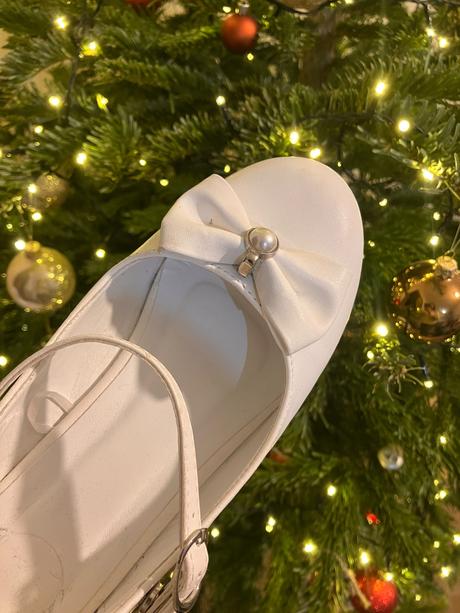 Biele topánočky v.33, nelli blu,33