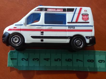 Sanitka auto matchbox mattel, 